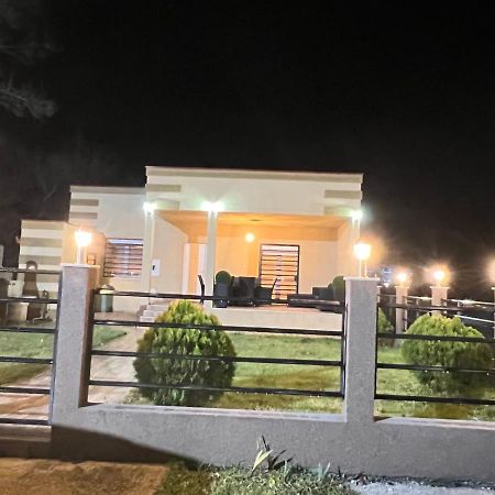 Villaversa Улцинь Экстерьер фото